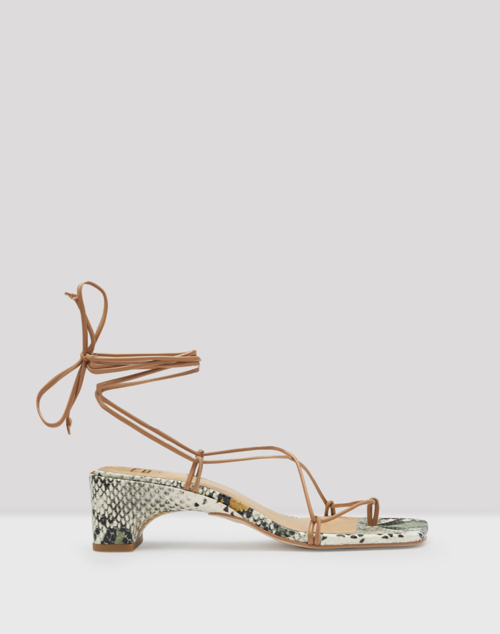 Blog Mode Chaussures Tendance Printemps été 2020 Mules Talon Sandales Bout Carré Sandales Brides June Sixty Five 2