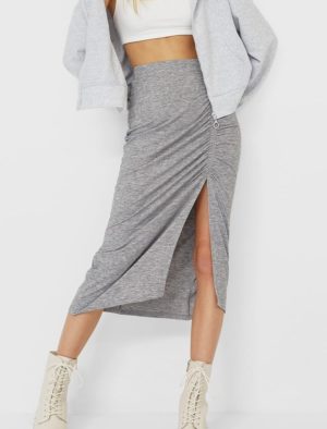 Junesixtyfive Fashion Blog Mode Tendance Automne Hiver 2020 Selection Stradivarius Jupe Mi Longue Fendue Gris