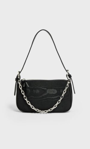 Junesixtyfive Fashion Blog Mode Tendance Automne Hiver 2020 Selection Stradivarius Sac Baguette Noir. Chaine